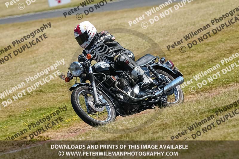 cadwell park;cadwell park photographs;cadwell trackday photographs;enduro digital images;event digital images;eventdigitalimages;peter wileman photography;racing digital images;trackday digital images;trackday photos